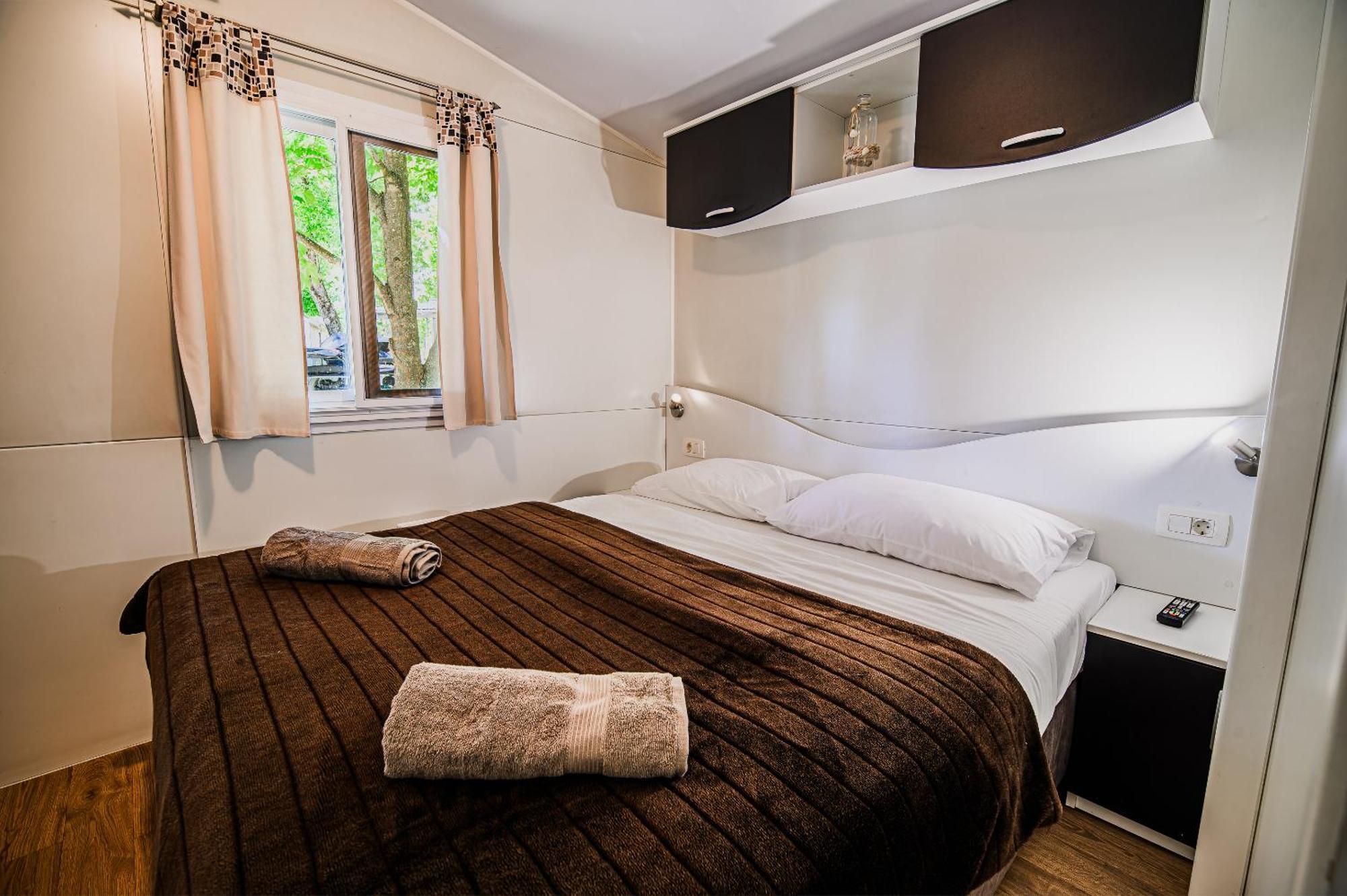 Lake View Mobile Homes With Thermal Riviera Tickets In Terme Catez Чатеж об Сави Екстериор снимка