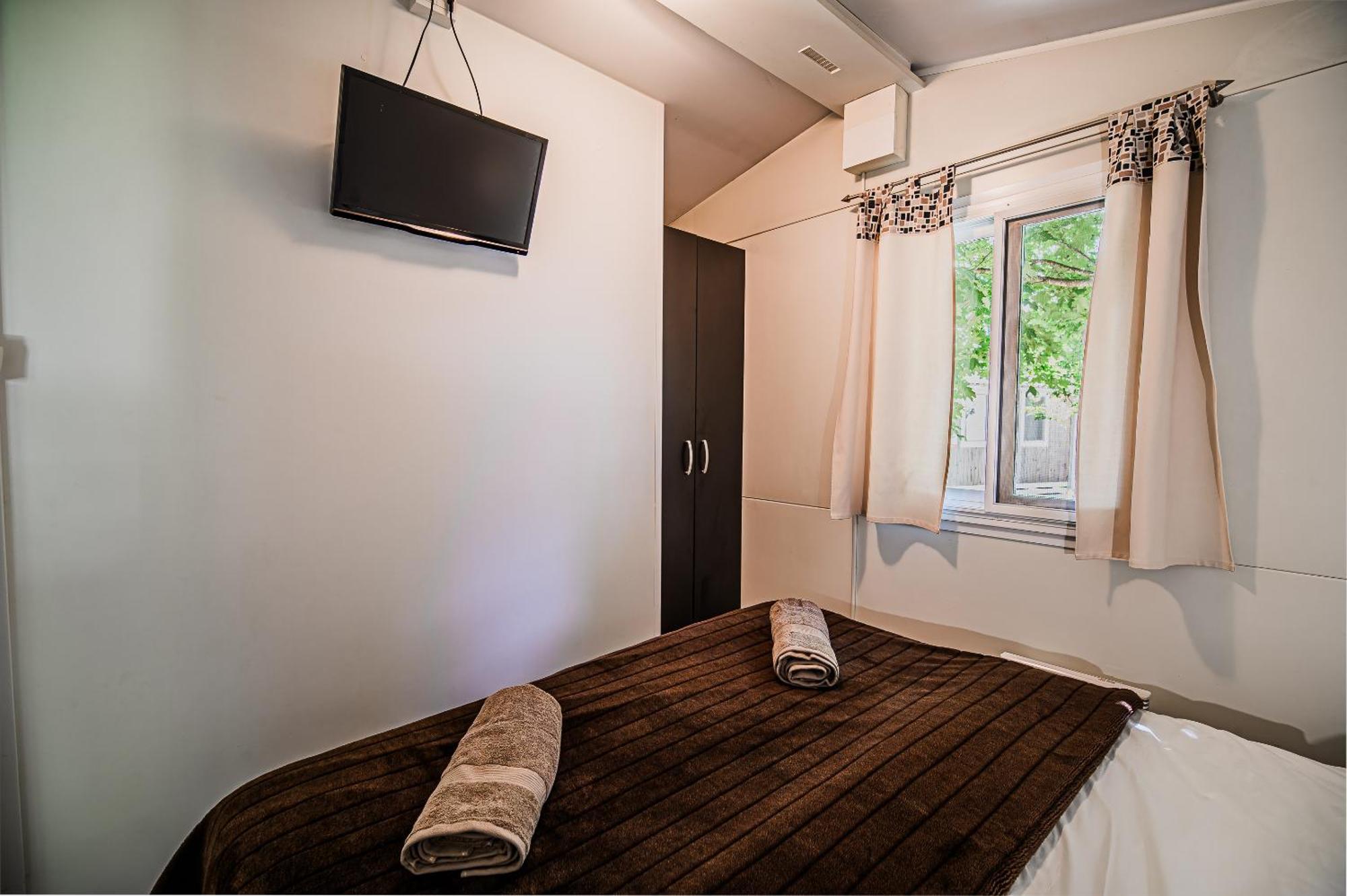 Lake View Mobile Homes With Thermal Riviera Tickets In Terme Catez Чатеж об Сави Екстериор снимка