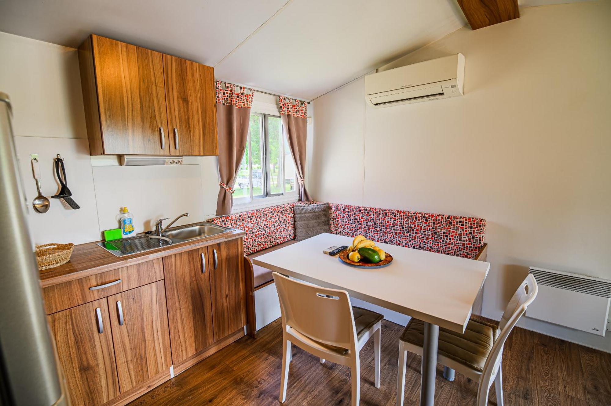 Lake View Mobile Homes With Thermal Riviera Tickets In Terme Catez Чатеж об Сави Екстериор снимка