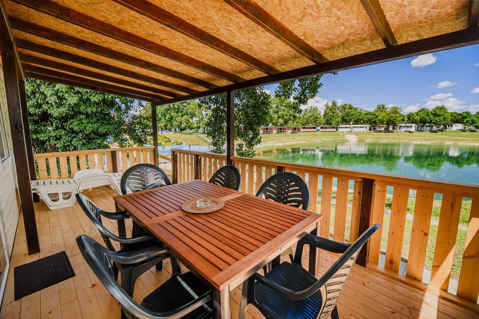 Lake View Mobile Homes With Thermal Riviera Tickets In Terme Catez Чатеж об Сави Стая снимка